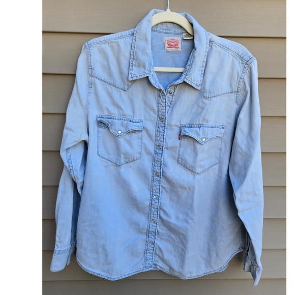Levi's Tops - Levis Womens Western Denim Snap Button Shirt Light Wash XL 100% Cotton